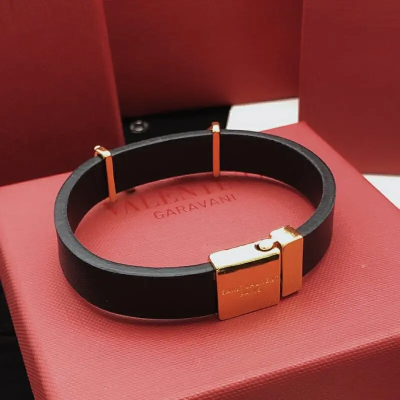 chanel bracelets s_12631a04